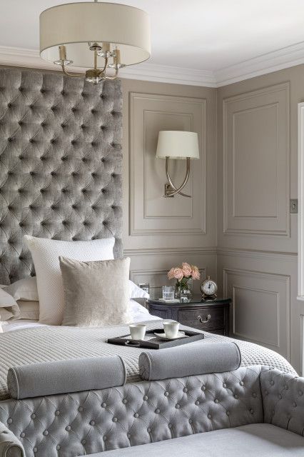 Victorian Country House, Transitional Bedroom Design, New York Bedroom, Victorian Bedroom, Headboard Wall, Traditional Bedroom, Bedroom Headboard, Stylish Bedroom, Bedroom Layouts