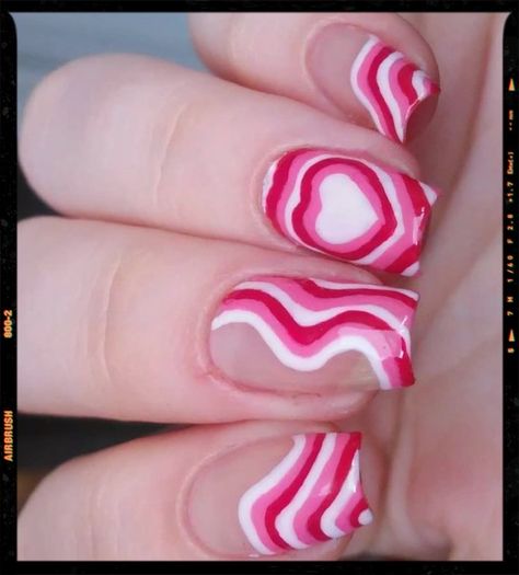 Heart Lollipop Nails, Power Puff Girls Nails, Cute Valentine Nails, Powerpuff Girls Nails Acrylic, Powerpuff Girls Heart Nails, Powerpuff Girls Heart, Nails Shorts, App Filter, Airbrush App