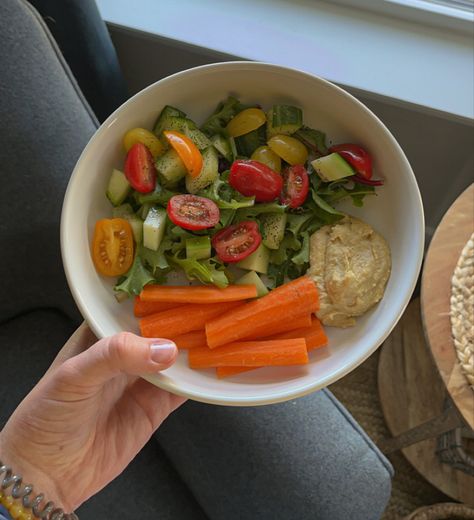 Salad With Cucumbers And Tomatoes, Bunny Diet, Carrots And Hummus, Almond Food, Hummus And Veggies, Cucumbers And Tomatoes, Carrot Salad, Girl Dinner, Cucumber Tomato