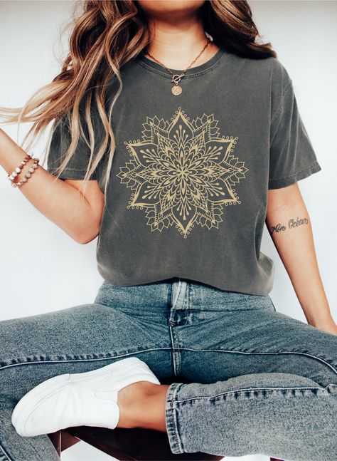 Mandala Shirt, Mandala T-Shirt, Cute Spring Shirt, Cute Shirt for Woman, Cute Mandala Shirt, Gifts for Her, Flower Shirt, Comfort Colors Cute Mandala, Mandala Shirt, Cute Shirt, Cute Spring, Flower Shirt, Spring Shirts, Shirt Ideas, Sizing Chart, Dye T Shirt