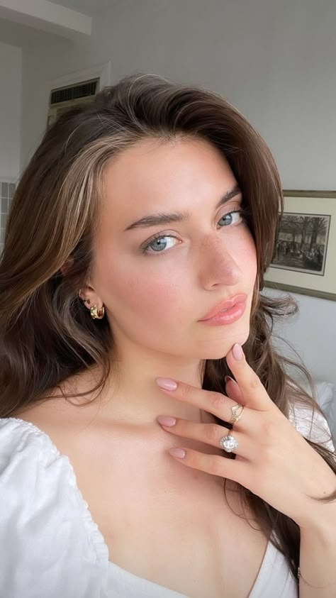 Extensions Hair Styles, Jess Clement, Moonknight Marvel, Jessica Clements, Updo Wedding Hairstyles, Interesting Hair, Braids Updo, Chanel Loafers, Jessica Clement