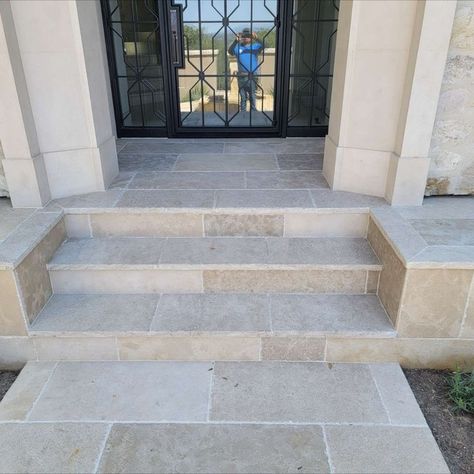 Stone Tile Porch, Front Garden Steps Ideas, Tile Front Porch Entrance Modern, Flagstone Front Steps, Patio With Steps Down From House To Pool, Tiled Front Door Step Entrance, Travertine Front Entrance, Pavers Entryway Entrance, Travertine Porch Floor