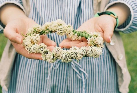 Making Wreaths, Crown, Flowers