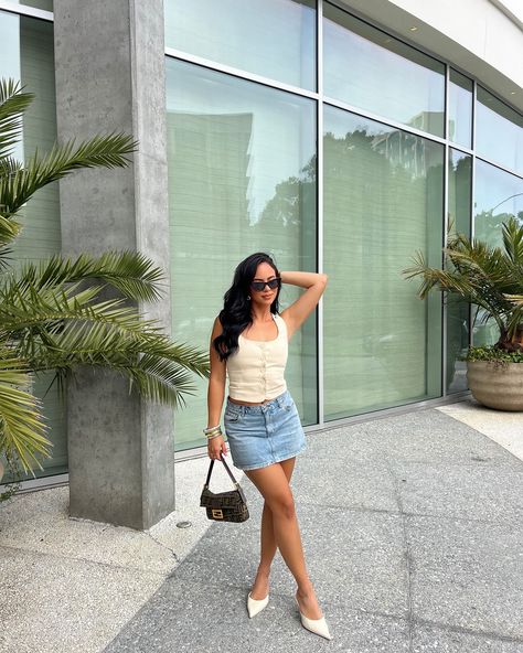 summer is for linen tops and denim skirts ✨🌴🐚👩🏻🍸🌊 — comment “SHOP” for ootd 🔗’s and will be sent to your DM — https://liketk.it/4L6F7 Summer Outfits Brunch, Mini Denim Skirt Outfit, Night Outfits Summer, Denim Mini Skirt Outfit, Kitten Heels Outfit, Cute Mini Skirt Outfits, Summer Brunch Outfit, Summer Night Outfit, Date Night Outfit Summer