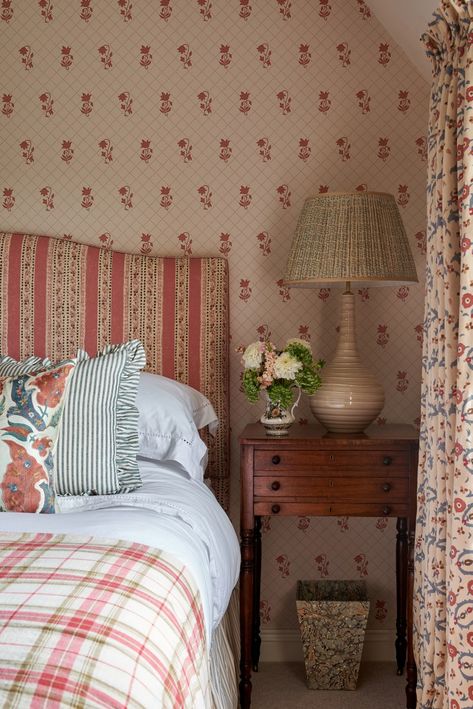 A 17th-century house in the Cotswolds is transformed into an idyllic family retreat by Jessica Buckley | House & Garden English Bedroom, 17th Century House, Pink Armchair, White Bedside Table, Classic Wallpaper, English Country House, The Cotswolds, English Cottage, Home Decor Trends