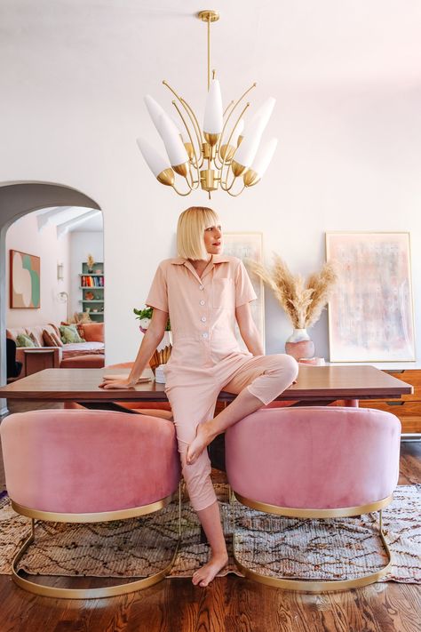 Hot Pink Interior Design, Pink Details Interior, Faded Glamour Interior, Rupaul Architectural Digest, Color Drenching Interiors Pink, Barbie Pink Interior Design, Glam Interior Design, Estilo Kitsch, Apartment Makeover