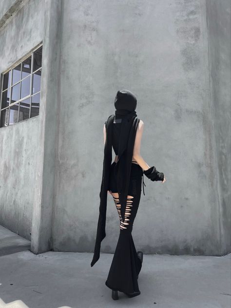 darker wavs Darker Waves Outfit, Darkwave Aesthetic Outfits, Darker Wavs Clothing, Dark Waves Aesthetic, Black Subversive Fashion, Daily Fashion Inspiration, Archive Fashion, Dolls Kill, Daily Fashion