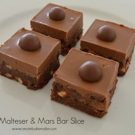 Malteser Recipes, Biscuit Scones, Whoppers Candy, Chocolate Ripple Biscuits, Mars Bar Slice, Cakes Slices, Yummy Bars, Malteser Cake, Mars Bars