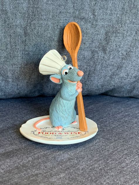 Disney Clay Sculpture, Ratatouille Clay, Disney Clay Art, Disney House Ideas, Disneyland Merchandise, Disney Popcorn Bucket, Ratatouille Disney, Deco Disney, Disney Room Decor