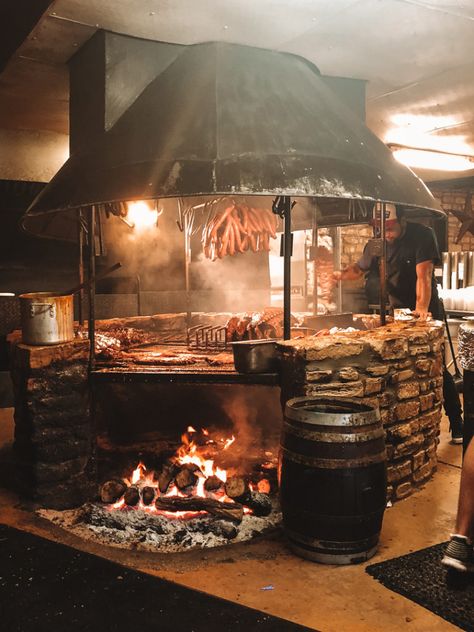 Guide to Visiting Jacob's Well in Austin Texas | Caroline Rose Travel Salt Lick Bbq, Kitchen Arrangement, Barbecue Pit, Salt Lick, Caroline Rose, Fire Pit Bbq, Bbq Grill Design, Barbecue Restaurant, Outdoor Oven