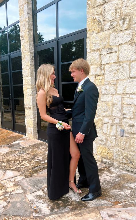 Black Dress With Gold Heels, Modest Prom, Flora Dress, Prom Couples, V Neck Prom Dresses, Plus Size Prom, Prom Poses, Prom Dresses Modest, Wedding Flower Girl Dresses