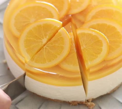 How to Make No-Bake Orange Cheesecake Orange Cheesecake No Bake, Orange Cheesecake Recipes, Orange Cheesecake, Cheesecake No Bake, Orange Baking, Bake Cheesecake, Yummy Dessert, Cookie Crust, No Bake Cheesecake