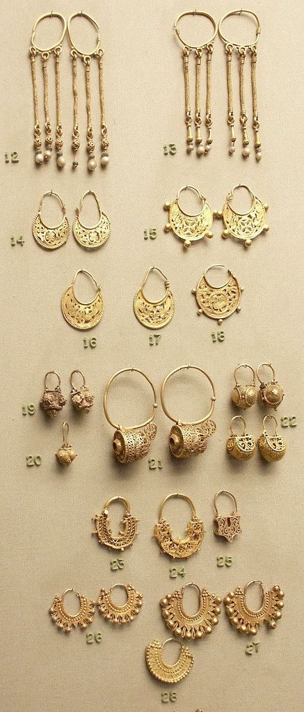 Ancient Indian Jewelry, Earrings Gold Indian, Byzantine Fashion, Byzantine Earrings, Byzantine Gold, Byzantine Jewelry, Ancient Jewels, Ancient Jewellery, Historical Jewellery