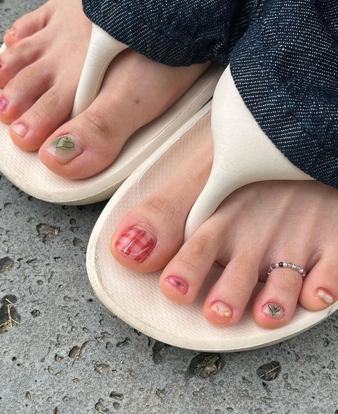 Gel Toe Nails, Korean Summer, Minimal Nails, Casual Nails, Pretty Gel Nails, Funky Nails, Summer Nail, Chic Nails, Nails Acrylic