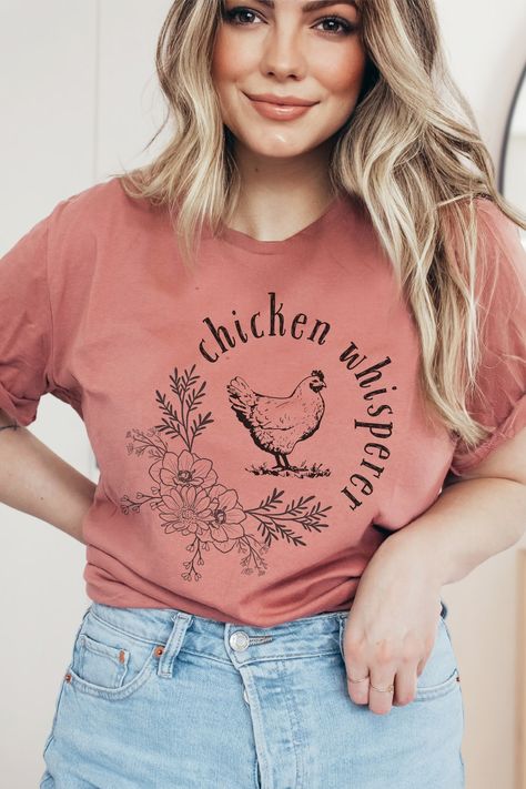 Chicjen Shirts, Farm Girl Outfits, Chicken Shirts For Women, Chicken Shirts For Women Vinyl, Funny Chicken Tshirts, Chicken Mom, Mom Graphic Tees, Chicken Shirt, Cute Chicken