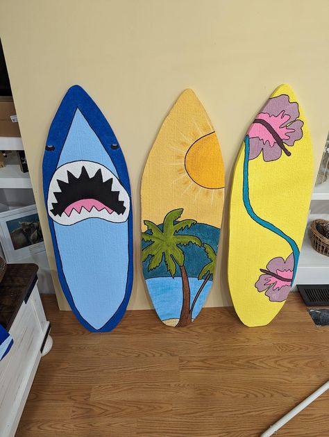 Diy Surf Board Prop, Cardboard Surfboard, Hawaii Costume, Hawai Party, Tropical Night, Surfboard Design, Surf Art, Art Activities, Beach Art