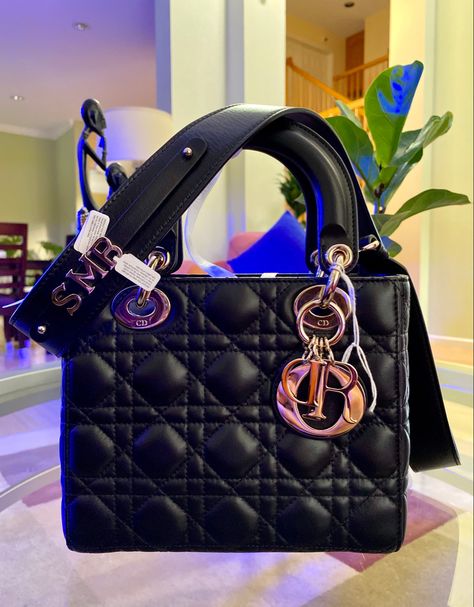 Abc Dior Bag, Lady Dior Abc Bag Outfit, Dior Abc Bag, Lady Dior Abc Bag, Abc Lady Dior, Expensive Lifestyle, Miss Dior Bag, Bobby Bag, Model Tas