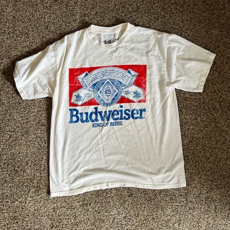 Men’s Budweiser cream T-shirt Vintage Budweiser Shirt, Obx Wardrobe, Vintage Beer Shirts, Budweiser Shirt, Study Apps, Cream T Shirt, Shirt Outfit Men, Thrift Inspo, Lake Trip