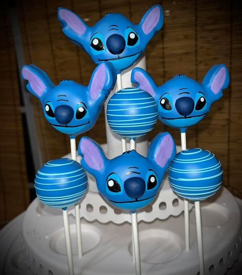 Stitch Cake Pops, Stitch Desserts, Lilo And Stitch Cake, Stitch Party, Stitch Cake, Stitch Birthday, Pop Cupcakes, Stitch Stuff, Pop Stitch