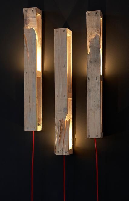 Pallet Light, Wooden Sconces, Wood Lighting, Diy Lampe, Deco Luminaire, Pallet Crafts, Wooden Lamp, Wood Lamps, Wood Light