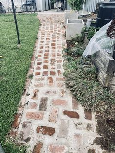 Brick Next To Sidewalk, Brick Walk Ways Pathways, Diy Sidewalks Walkways, Diy Front Walkway Cheap, Diy Sidewalk Ideas Cheap, Diy Walking Path Backyards, Front Porch Pathway Walkway Ideas, Cheap Diy Patio Flooring, Simple Brick Pathway