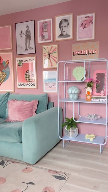 Colourful Home Inspiration, Blue Pink Room Decor, Pastel Purple Home Decor, Small Place Decoration Ideas, Simple Colourful Bedroom, Bright Pastel Room, Pastel Shelf Decor, Pastel Rainbow Living Room, Pastel Apartment Living Room