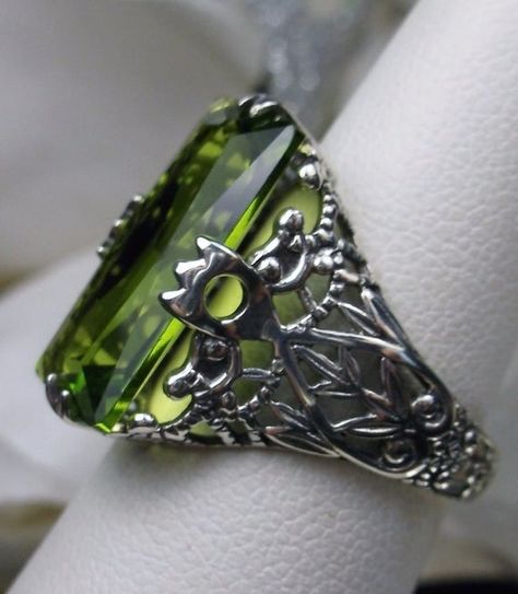 Peridot Green, Dragon Jewelry, Magical Jewelry, Green Gems, Retro Jewelry, Peridot Ring, Peridot Gemstone, Sterling Silver Filigree, Green Peridot