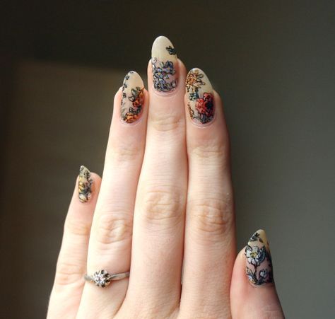 Someday... Regal Nails Design, Botanical Nails, Botanisches Tattoo, Aurora Nails, Floral Nail, Botanical Tattoo, Her Nails, Floral Nail Art, Pedicures