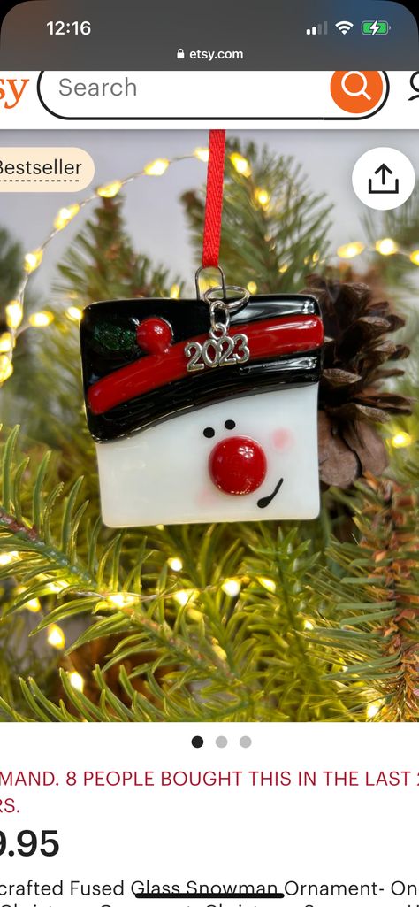 Fused Glass Ornaments Ideas, Kiln Glass Art, 2024 Ornaments, Broken Glass Crafts, Glass Fusion Ideas, Glass Snowman, Glass Christmas Decorations, Fused Glass Artwork, Fused Glass Ornaments