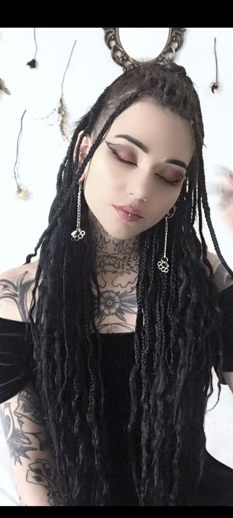 Goth Dreadlocks, Goth Braids, Goth Ethereal, Gothic Baddie, Hippy Goth, Dreadlocks Girl, Guitar Artwork, Gothic Stuff, Hippie Goth