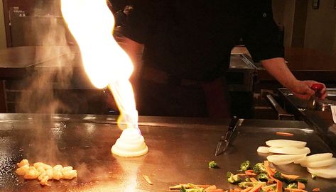 Hibachi Onion Volcano, Onion Volcano, Outdoor Hibachi Grill, Volcano Recipe, Japanese Teppanyaki, Stage Inspiration, Teppanyaki Restaurants, Hibachi Restaurant, Japanese Hibachi