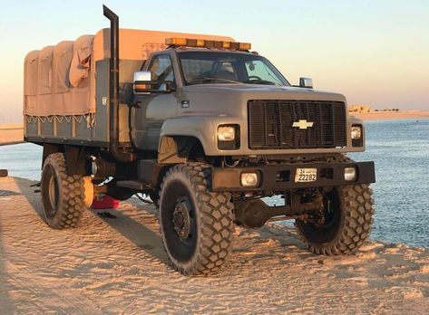 EPIC CHEVROLET KODIAK 4x4 Expedition Vehicle (💪 CHECK Our Story for Interior Pics 💪) 🚚👍⁠ Did you kno Kodiak Truck, Mini Trucks 4x4, Single Cab Trucks, Flatbed Truck, Work Trucks, Overland Truck, Bug Out Vehicle, Custom Pickup Trucks, Old Pickup Trucks