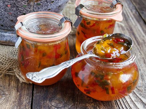 Peach and Pepper Jam - Seasons and Suppers Peach Habanero Jam, Peach Pepper Jelly, Pepper Jellies, Red Pepper Jelly Recipe, Creative Canning, Red Pepper Jam, Canned Recipes, Pepper Jelly Recipe, Apple Pie Jam