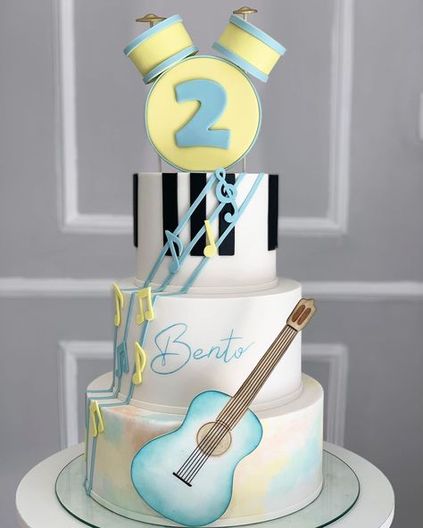 Bolo Musical, Music Birthday Party, Music Theme Birthday, Music Cakes, Music Cake, Baby First Birthday Cake, Drum Cake, Farm Cake, Musical Theme