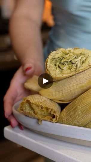 Tamales In Instant Pot, Chile Verde Chicken, Cooking Con Claudia, Nicaraguan Food, Chicken Verde, Chicken Tamales, Verde Chicken, Chile Serrano, Chile Guajillo