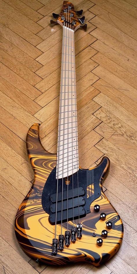 Instruments Photography, Custom Bass Guitar, Guitar Books, Custom Bass, Bass Guitar Lessons, Guitar Rig, Guitar Finishing, Electric Bass Guitar, Guitar Tips