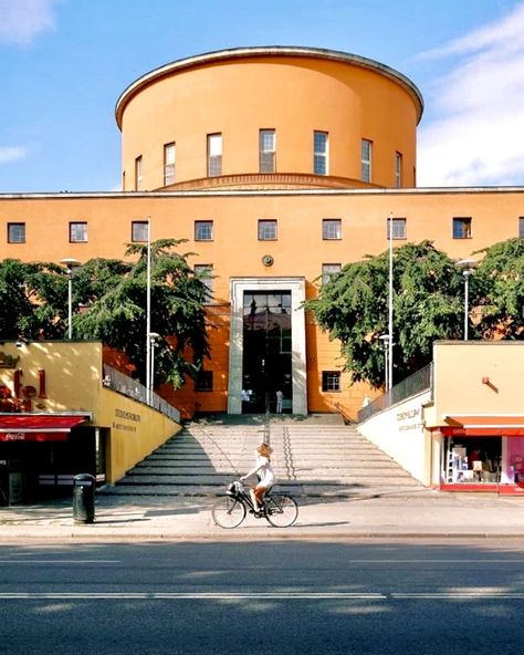 Stockholm city library created by Gunnar Asplund. Stockholm Architecture, Stockholm Library, Gunnar Asplund, Arch Sketch, Stockholm City, Architectural History, Library Architecture, City Library, Central Library