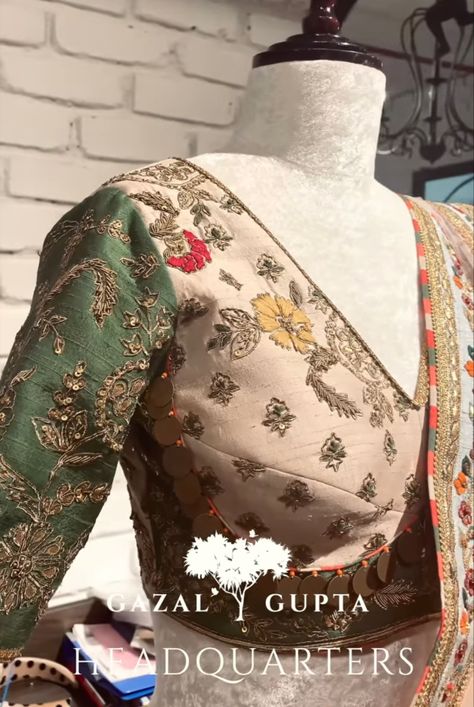 Embroidered Blouses, Designs Blouse, Long Blouse Designs, Saree Blouse Neck Designs, Sari Blouse Designs, Simple Blouse Designs, Ladies Blouse Designs, Saree Designs Party Wear, Blouse Designs Silk