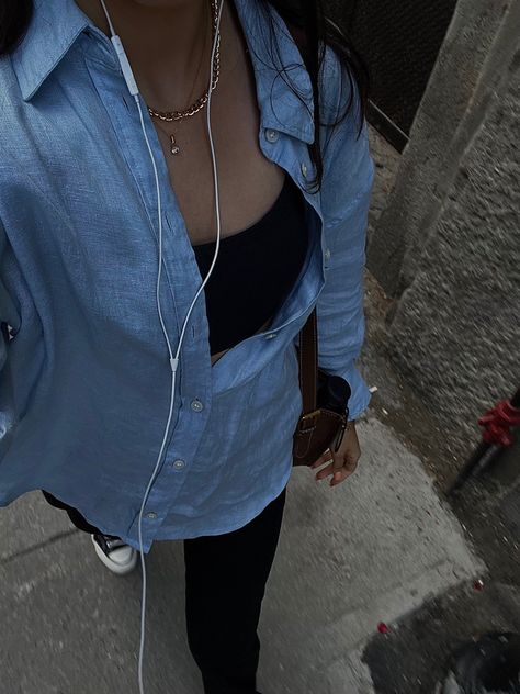 Walking With Headphones Aesthetic, Evening Walk Outfit, Walking With Headphones, Evening Walk Aesthetic, With Headphones Aesthetic, Walk Outfit, Walk Aesthetic, Headphones Aesthetic, Evening Walk