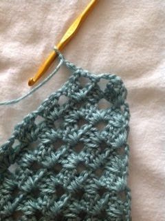 This is the start of my diagonal granny stripe afghan.  I started it back in the fall, and I ended up putting it away when the Christmas d... Granny Stripe, Confection Au Crochet, Crochet Afgans, Crochet Dishcloth, Toss Pillow, Crochet Simple, Stitch Crochet, January 19, Crochet Instructions