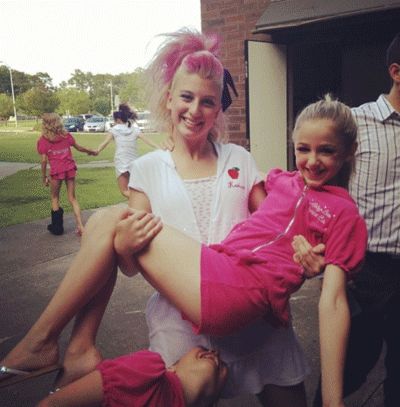 lol maddie Dance Moms Rares, Dance Moms Season 2, Nia Frazier, Dance Moms Facts, Dance Moms Pictures, Dance Moms Funny, Dance Moms Dancers, Dance Mums, Maddie And Mackenzie