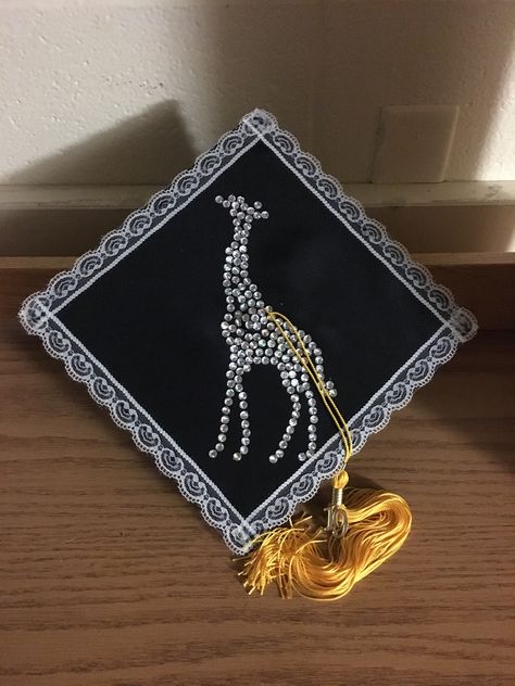 Lace Graduation Cap, Diy Graduation Cap, Grad Caps, Cap Ideas, A Giraffe, Graduation Diy, Grad Cap, Graduation Cap, College Graduation