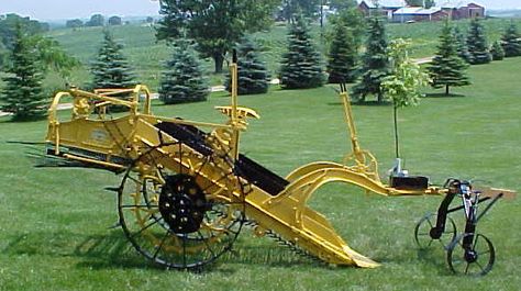 Hoover Potato Digger I restored. I bought this from a gentleman in Wisconsin who had used it three seasons, the end of the third season, he passed away shortly after putting it in the barn. There it sat until I found it. Proud to say it now resides in the Milan Museum in Ohio less than a mile from where it was built. Most definately check that Museum out! Milan Museum, Potato Digger, Hay Balers, Sustainable Homestead, Old Farm Equipment, Farm Toys, Farm Machinery, Outdoor Learning, Down On The Farm