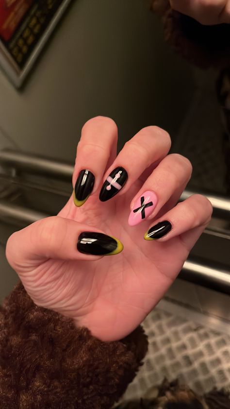 #триш #jojo #nails #trishuna Jojo Nails Ideas, Jolyne Kujo Nails, Jjba Inspired Nails, Jojo Nails Art Designs, Jojo Inspired Nails, Jojo's Bizarre Adventure Nails, Jjba Nails, Jojo Makeup, Jojo Nails