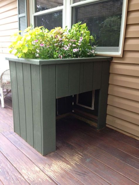 Hometalk :: A New Porch Is Not Complete Without Flower Boxes flower box hides a doggy door Dogs Furniture, Front Porch Renovation, Pet Friendly Backyard, Katt Hus, Doggy Door, Doggie Door, Katt Grejer, Dog Room, Dog House Diy