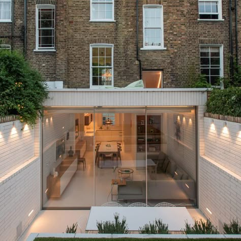 Victorian Terrace House, Victorian Townhouse, British Architecture, London Townhouse, Sunken Garden, Interior Minimalista, House Extension Design, Rear Extension, Street House