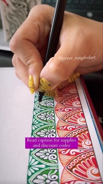 Henna Wall Art, Mandala Border, Mandala Making, Square Sketchbook, Mandala Art Therapy, Mandala Design Pattern, Mandala Design Art, Sketch Art, Book Art Drawings