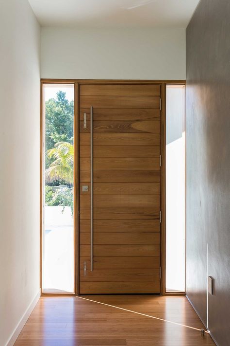 Modern Entrance Door, Contemporary Front Doors, Main Entrance Door Design, Main Entrance Door, Modern Entrance, House Design Exterior, Wood Front Doors, Entrance Door Design, Door Design Modern