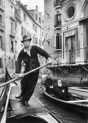 Alfred  Eisenstaedt  Gondolas, Venice, Italy, 1947 Gondola Venice, Landscape Italy, Aesthetic Italy, Photography Italy, Alfred Eisenstaedt, Photography People, Italy Photography, Photography Vintage, Vintage Italy