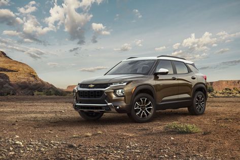 Chevrolet's new small crossover will go on sale in spring 2020, and we now have more details about its powertrains and features. Blazer Chevy, Greens Recipe Soul Food, Chevrolet Wallpaper, M4 Bmw, Subcompact Suv, Trailblazer Ss, Sick Cars, Background Style, Chevy Trailblazer